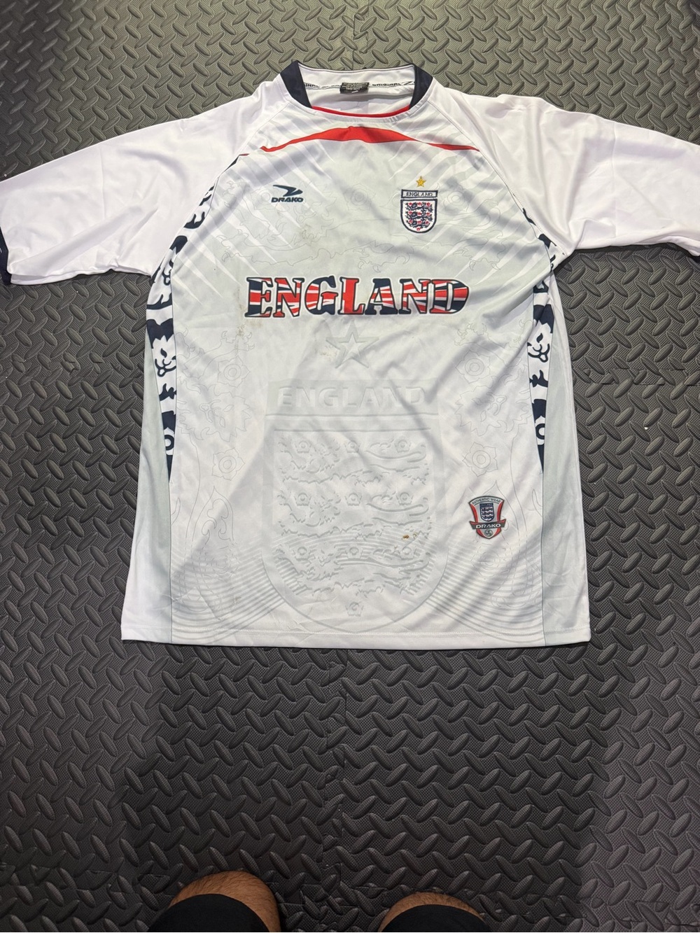 England Men Soccer Jersey Size XL
